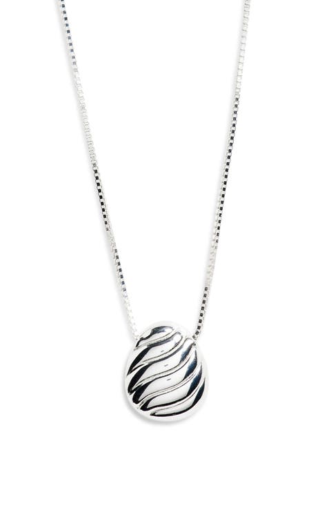 Textured Oval Pendant Necklace