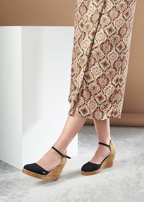 Viscata Satuna Canvas Espadrille Wedges In Black/natural