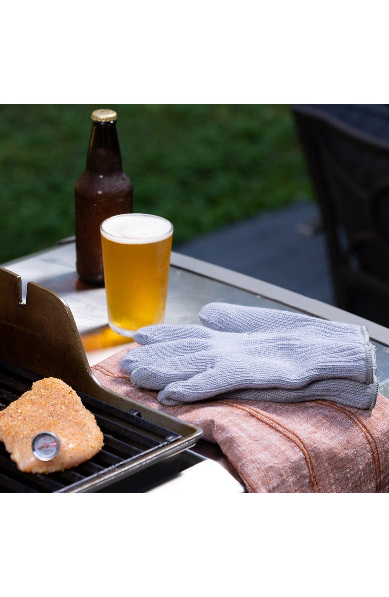 Maverick Heat Resistant Grill Gloves, Alternate, color, Grey