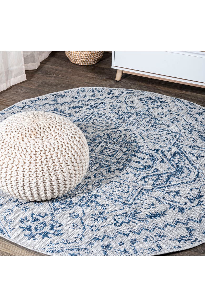 Estrella Bohemian Medallion Textured Weave Indoor/Outdoor Round Area Rug, Main, color, Navy/Gray