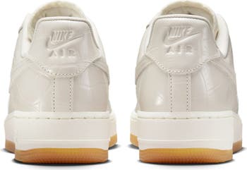 Air Force 1 '07 LX Sneaker