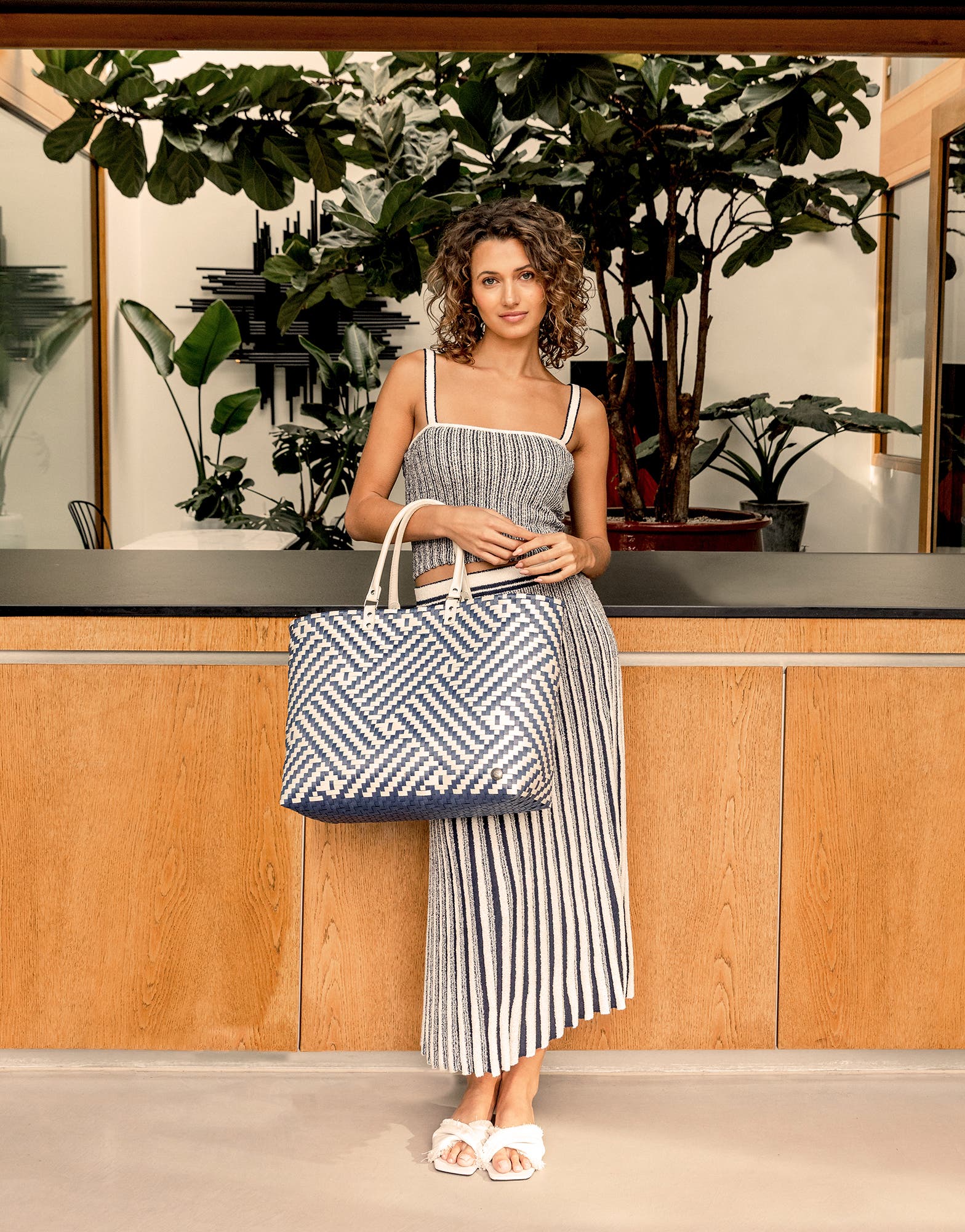 Claire Recyled Plastic Shopper, Alternate, color, Champagne/Navy