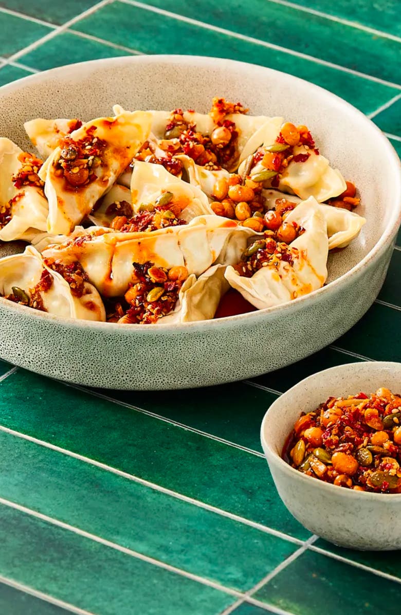 Fly by Jing Sichuan Chili Sauces Mini Sampler Set, Alternate, color, Red