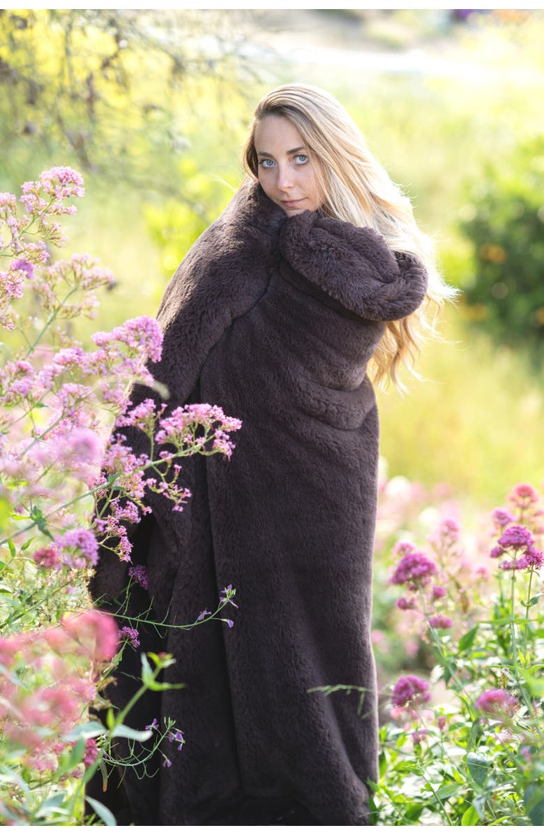 Sea To Me Blankets Heavenly Hermosa Faux Fur Throw Blanket, Alternate, color, Mocha