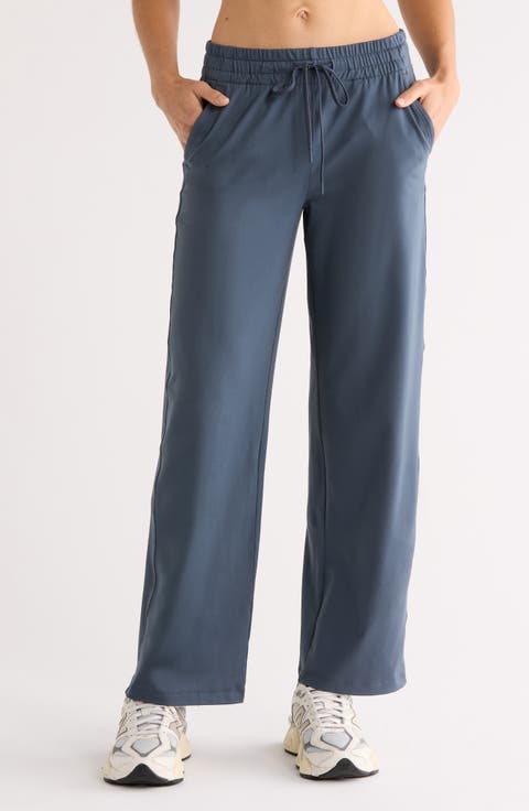 Move In Mid Rise Straight Leg Sweatpants