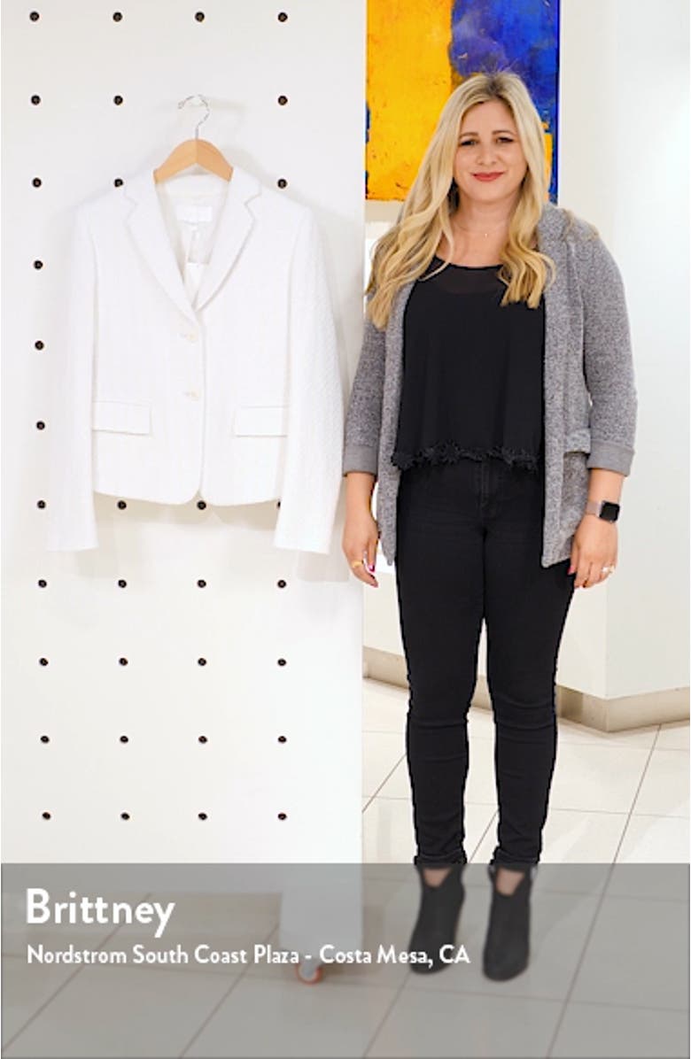 Jomanda Jacket, sales video thumbnail