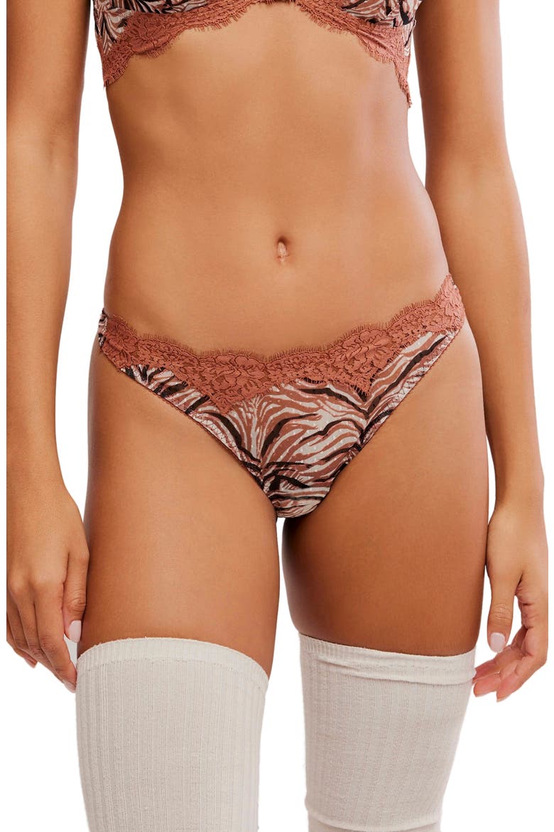 Fiona Thong, Main, color, ZEBRA