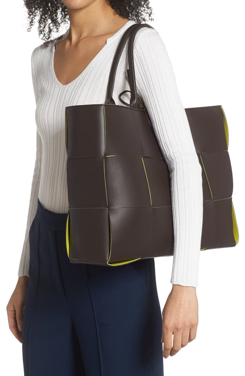 Bottega Veneta Large Arco Intrecciato Leather Tote, Alternate, color,