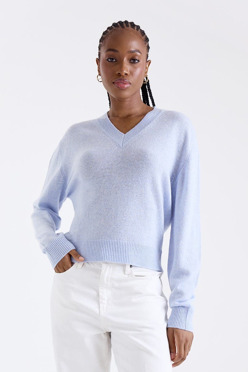 Vee V-Neck 100% Cashmere Sweater - image 5