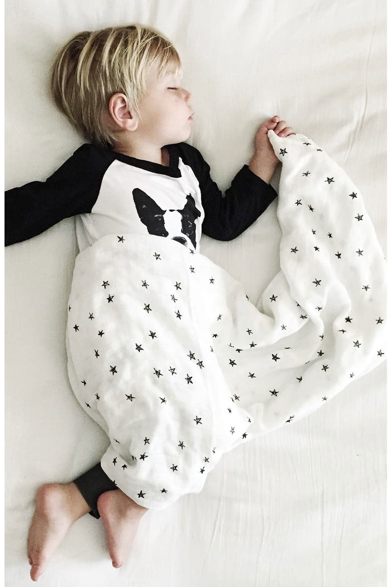 Stars Swaddle and Bear Snuggle Blanket Bundle, Alternate, color, Stars