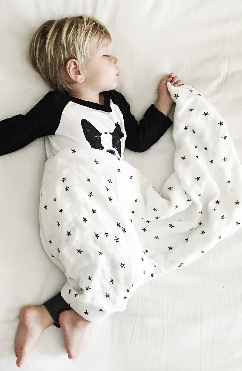 Wee Gallery Stars Swaddle and Bear Snuggle Blanket Bundle, Alternate, color, Stars