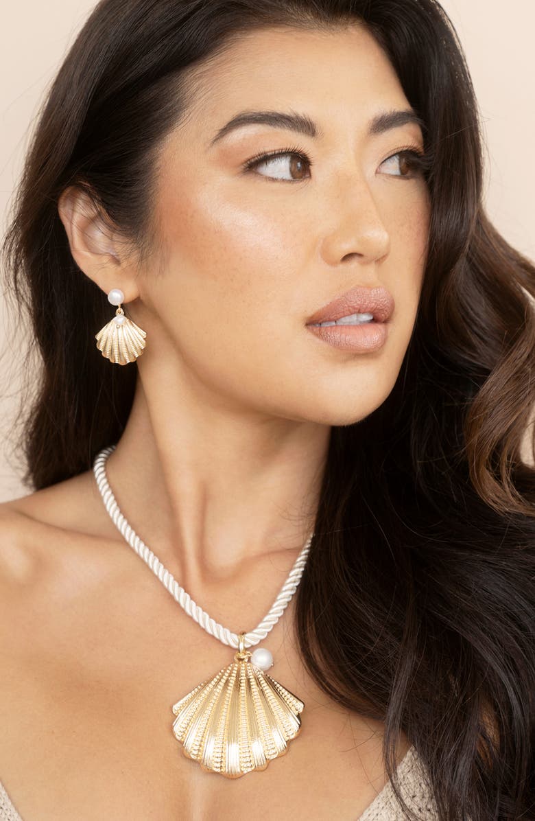 Ettika Scallop Shell & Freshwater Pearl Drop Earrings, Alternate, color, Gold