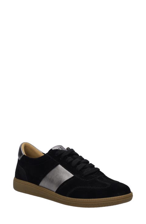 Joleen Sneaker