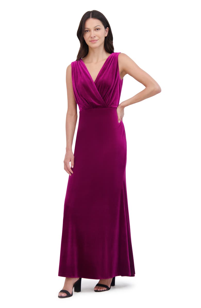 Vince Camuto Sleevless Velvet Trumpet Gown, Alternate, color,