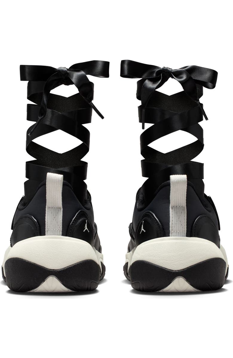 Jordan The Jordan Pointe Sneaker, Alternate, color, Black/ Sail