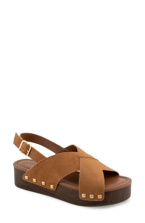Quandry Woodgrain Platform Slingback Sandal (Women)