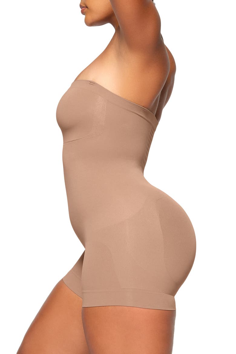 Seamless Sculpt Strapless Shortie Bodysuit, Alternate, color, SIENNA