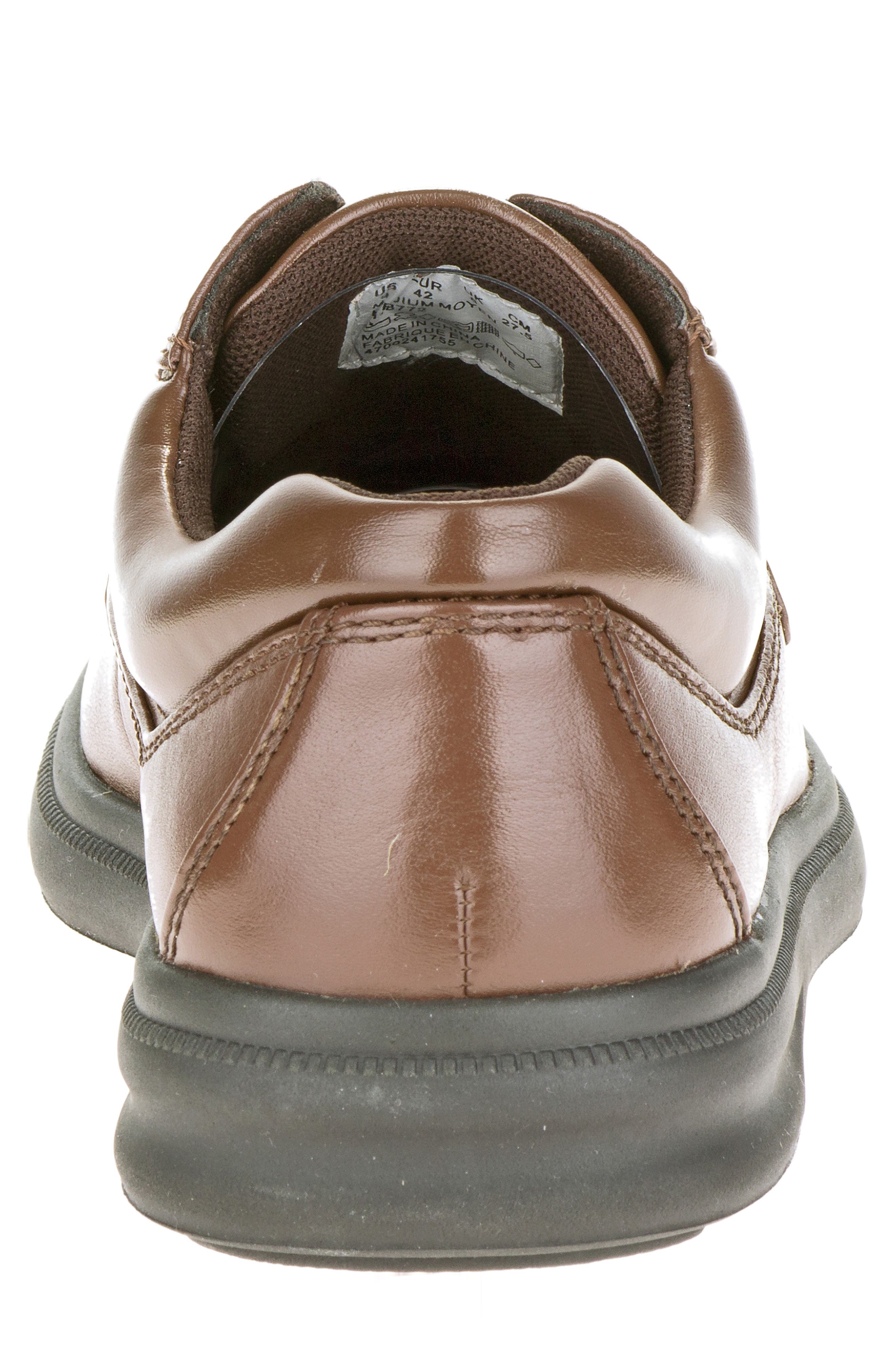 Hush Puppies<sup>®</sup> Gus Moc Toe Derby, Alternate, color, 