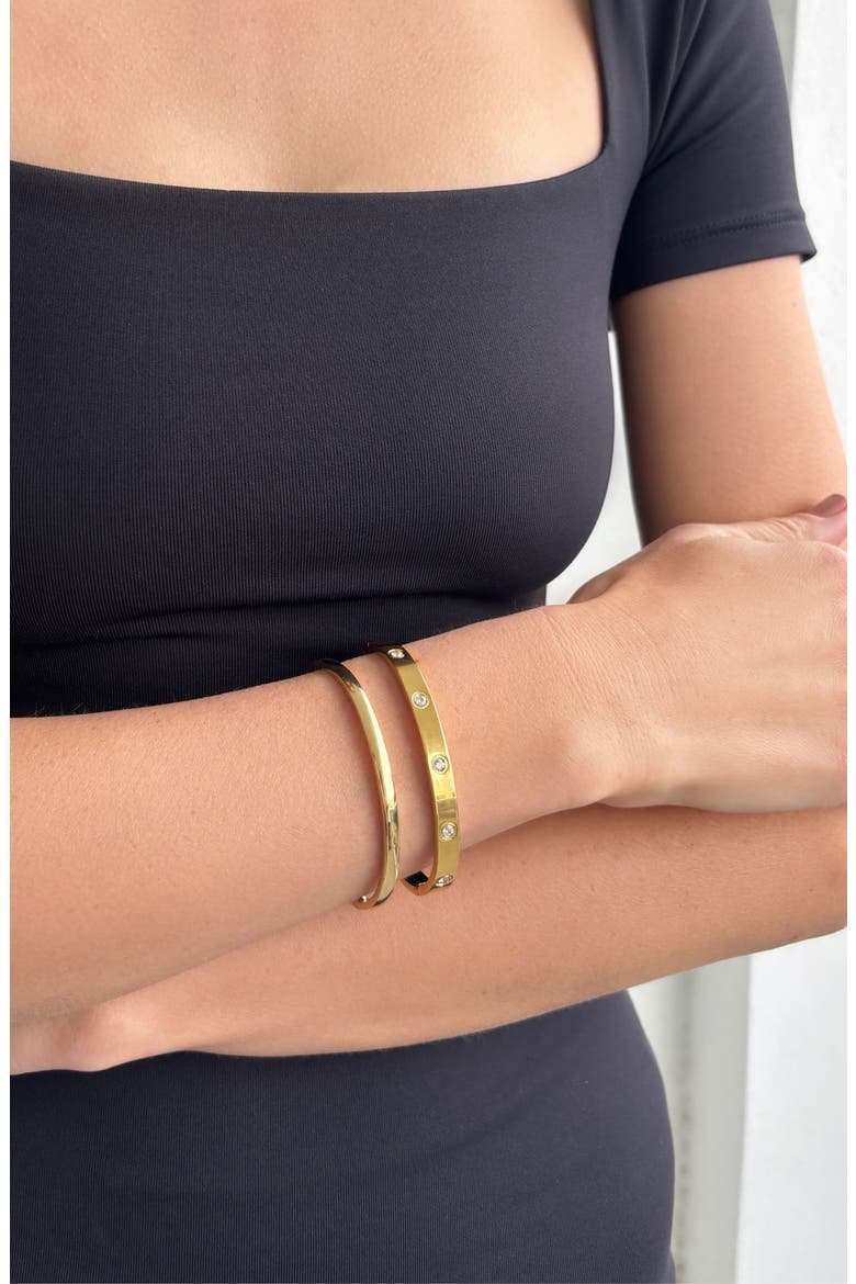 Set of 2 Bangle Bracelets, Alternate, color, GOLD