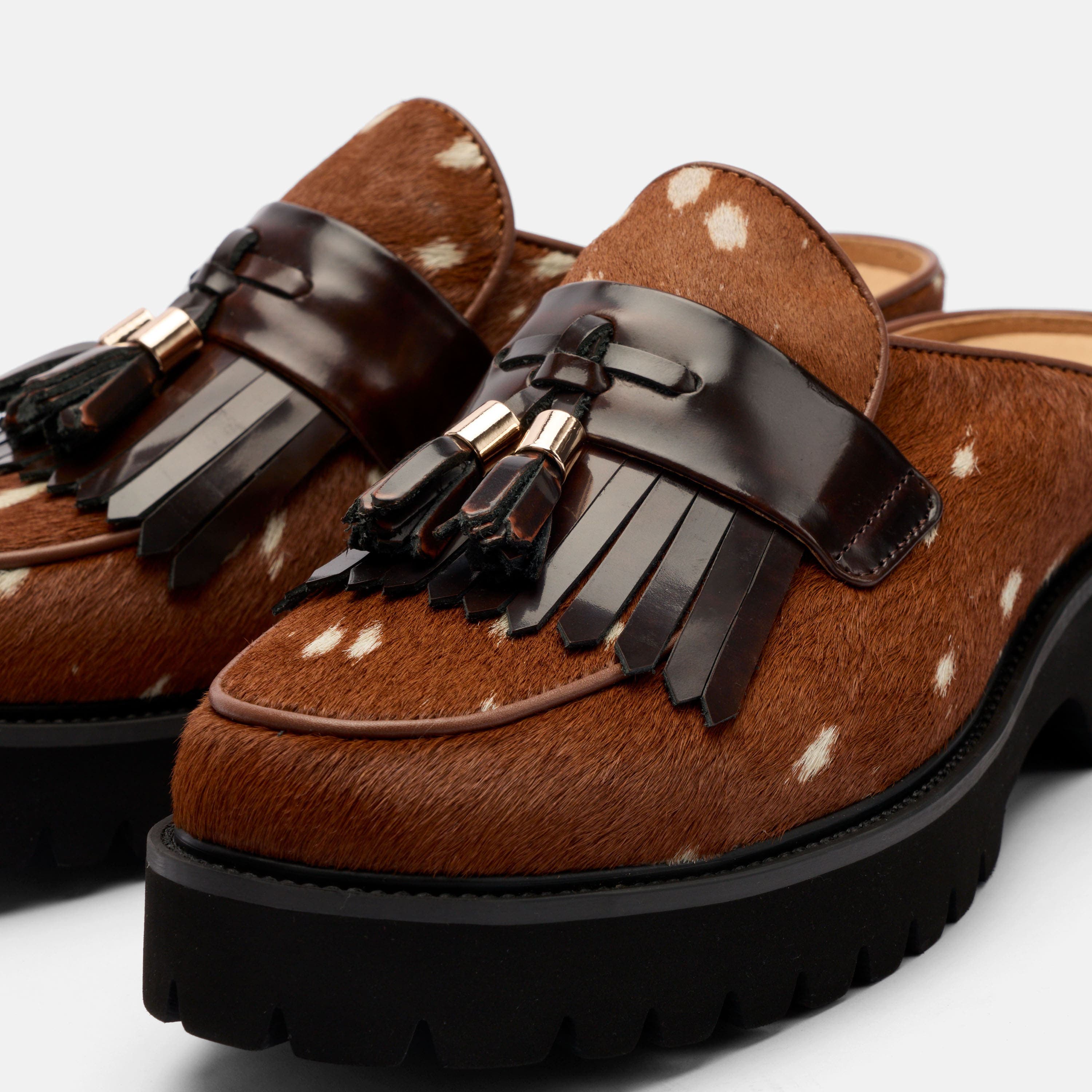 Hollis Tassel Mule, Alternate, color, Deer Brown