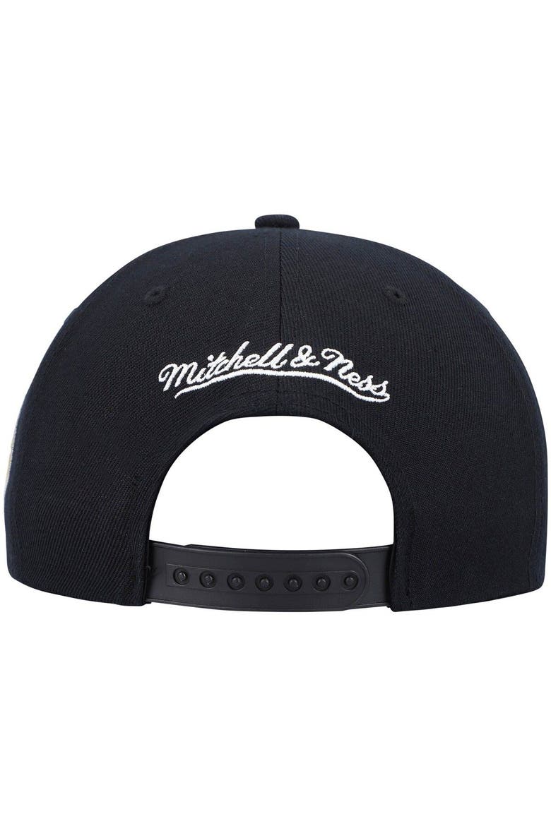 Men's Mitchell & Ness Black Indiana Pacers Hardwood Classics Script 2.0 Snapback Hat, Alternate, color, Black