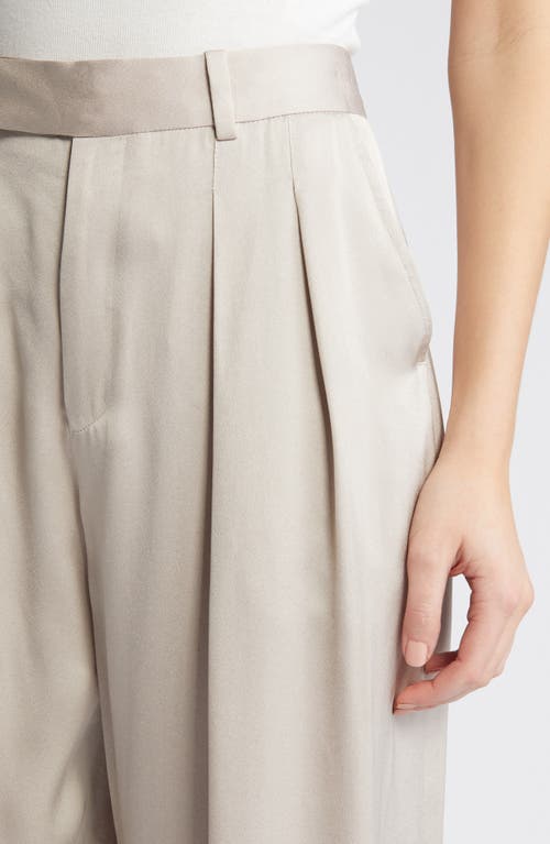 Frame Pleated Wide Leg Trousers In Light Beige