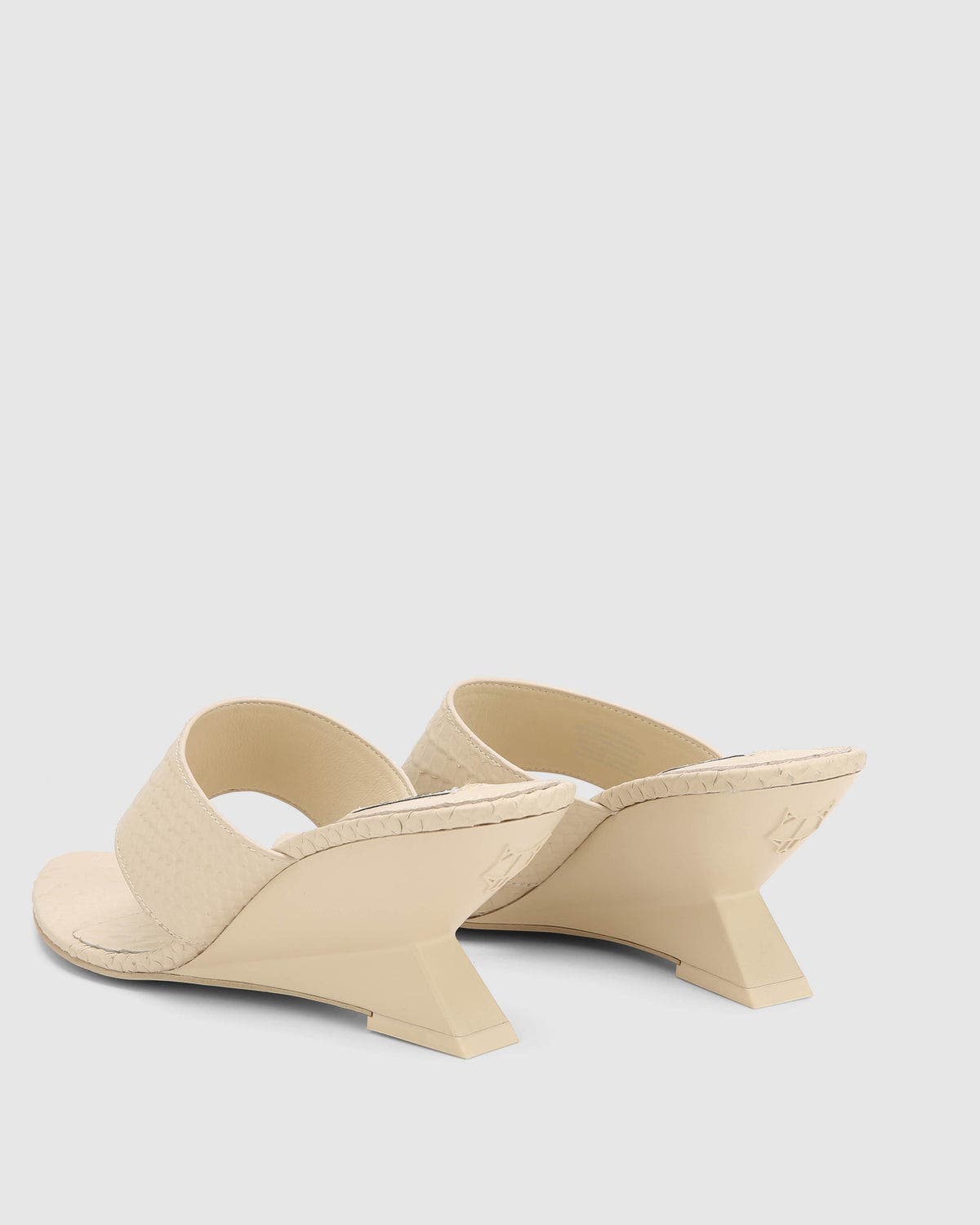 Naked Wolfe Stampede Brown Snake, Alternate, color, Off White