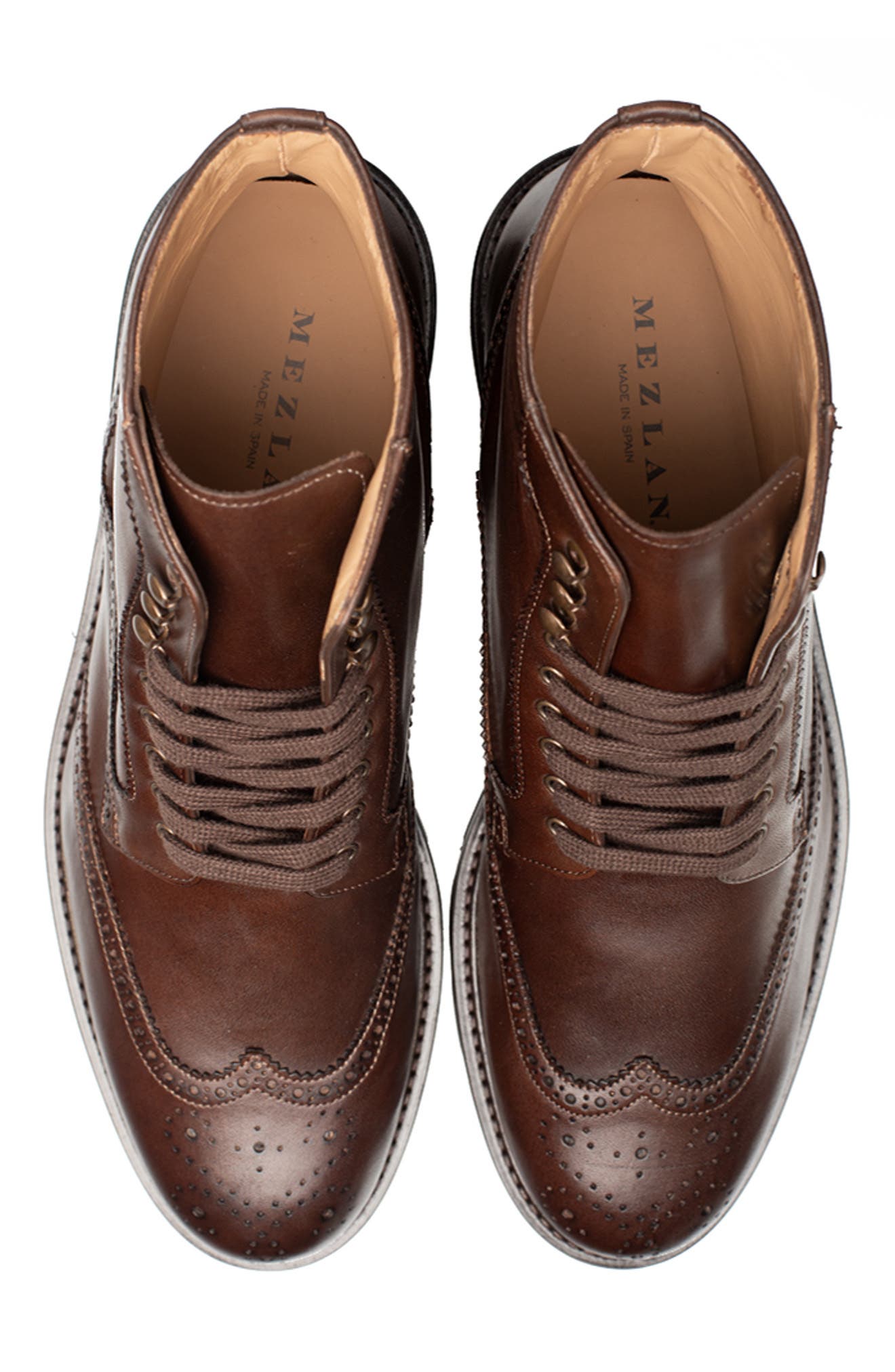 Mezlan Wingtip Lug Sole Boot, Alternate, color, Brown
