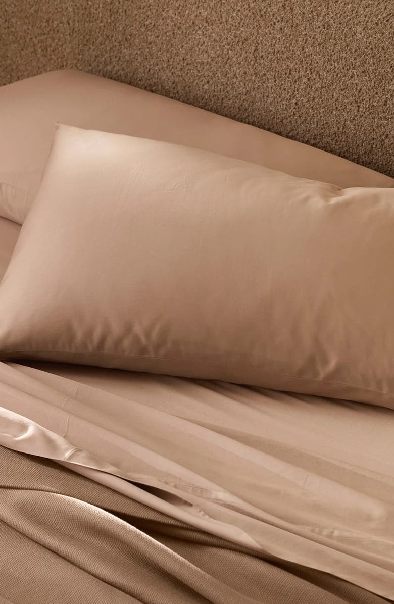 Boll & Branch Signature Hemmed Set of 2 Pillowcases, Alternate, color, Camel