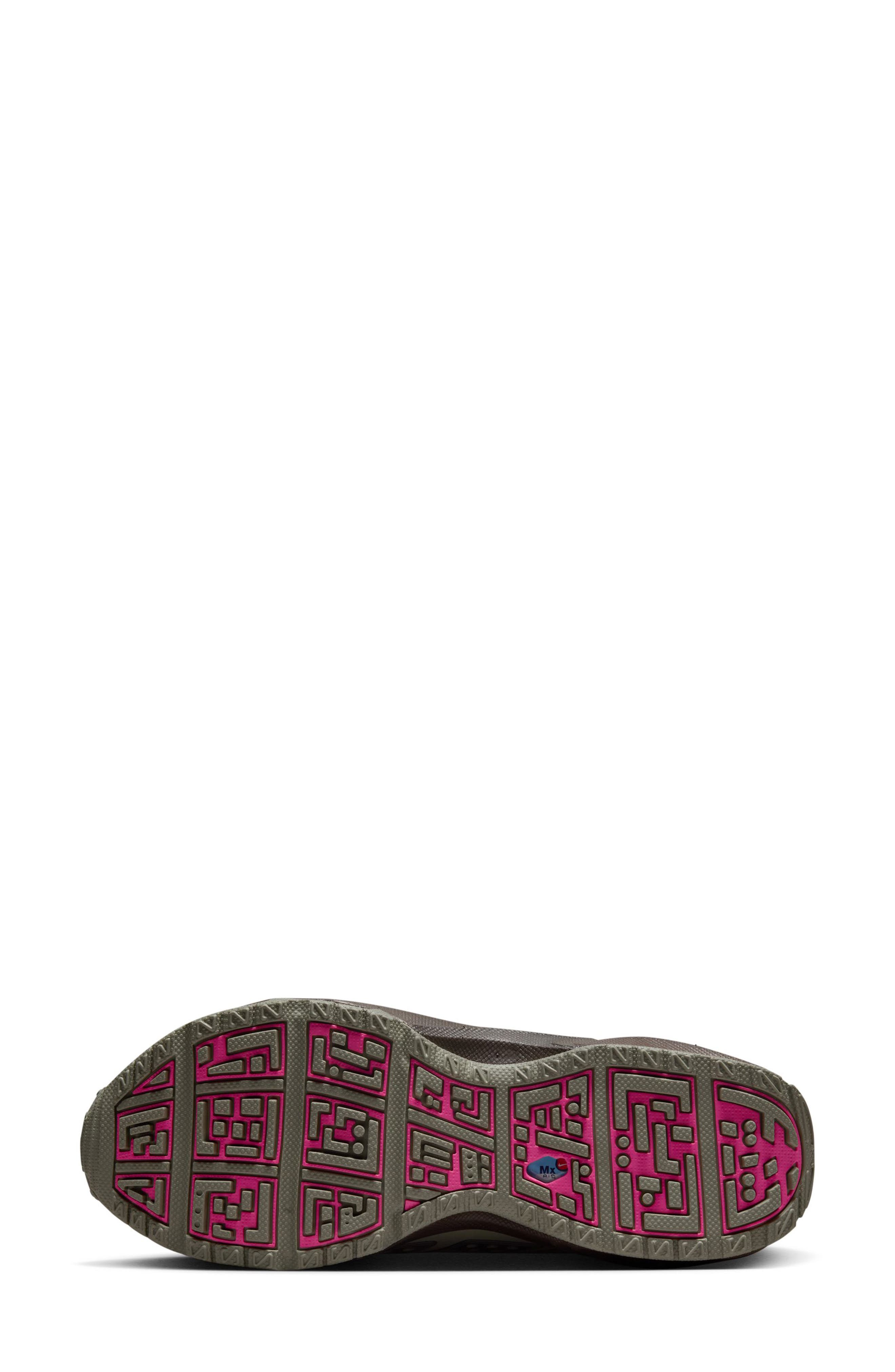 Nike Air Max Sunder Sneaker, Alternate, color, 