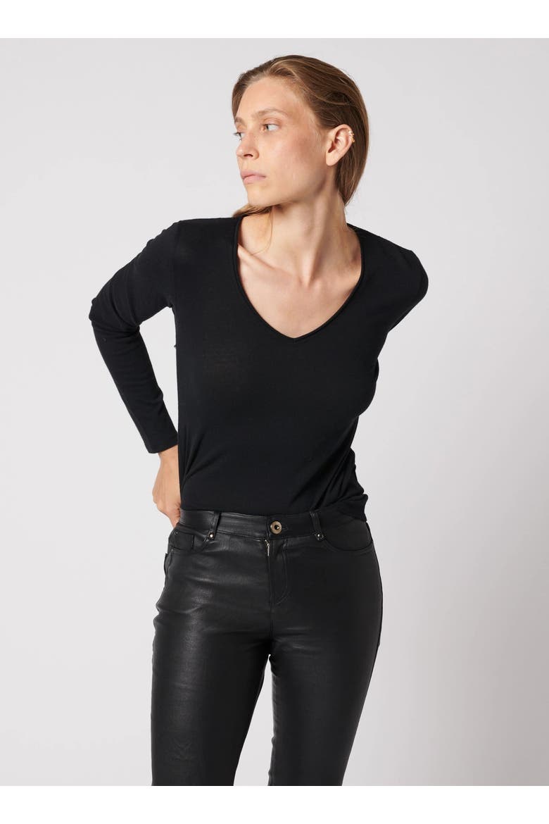 Soft Touch Long Sleeve V-Neck  T-Shirt, Alternate, color, NOIR
