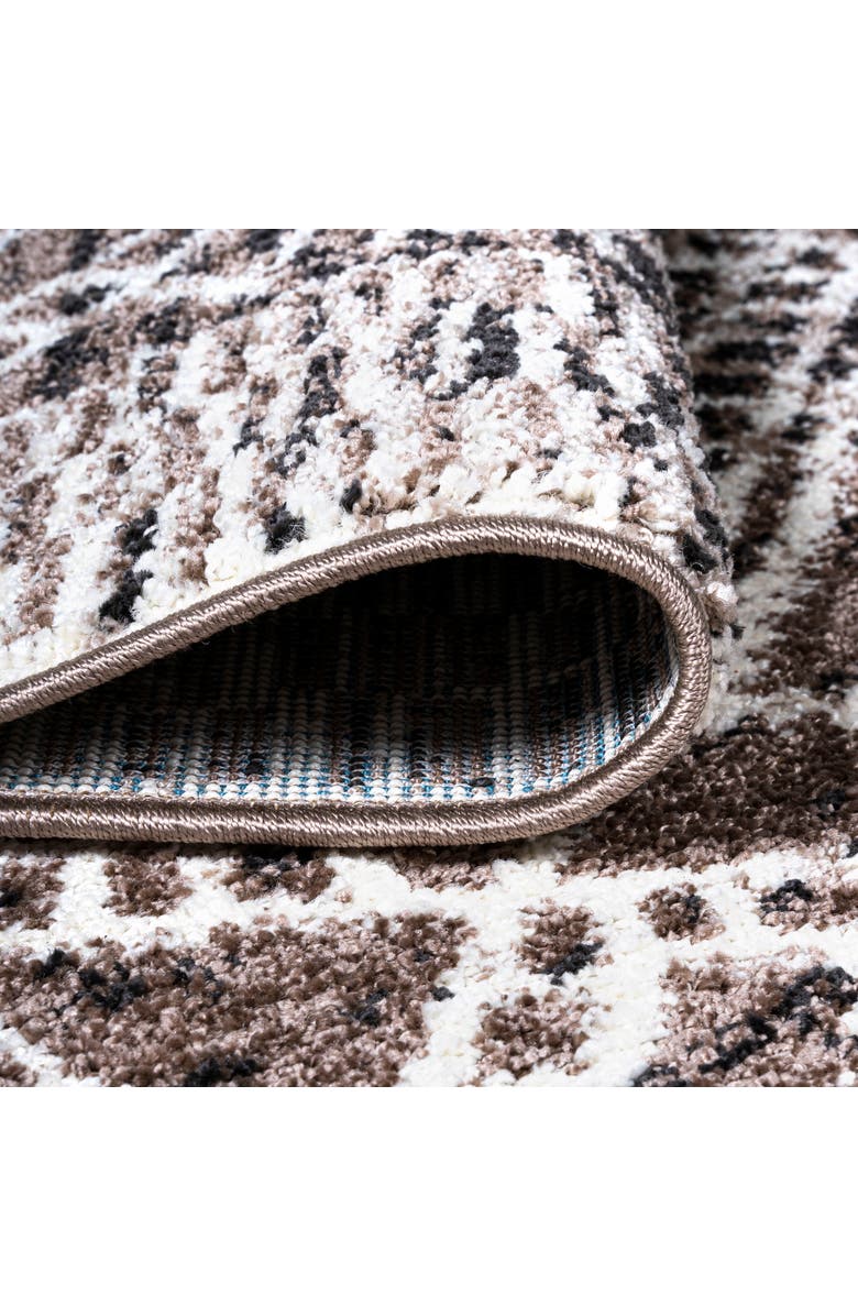 JONATHAN Y Tayri Modern Geometric Area Rug, Alternate, color, Brown/Ivory