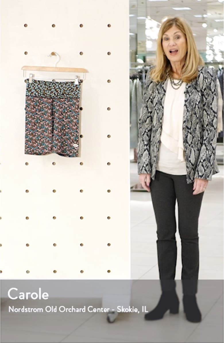 One Ditsy Floral Dri-FIT Bike Shorts, sales video thumbnail