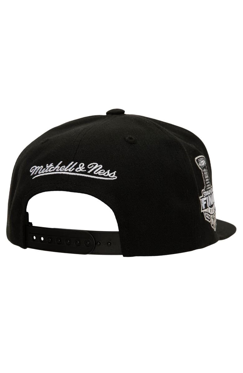 Mitchell & Ness Men's Mitchell & Ness Black Washington Capitals Core Top Spot Snapback Hat, Alternate, color, Black