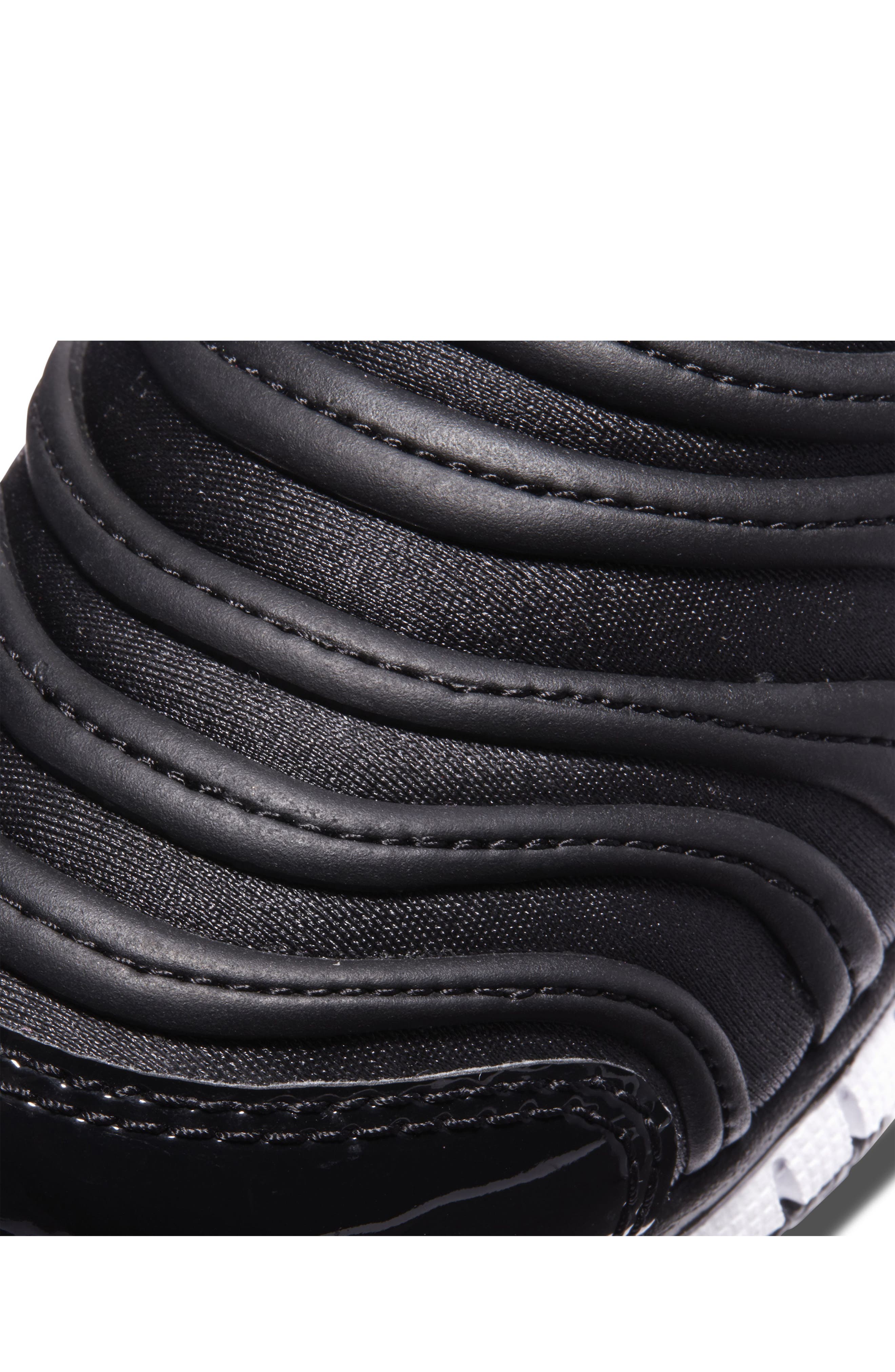 Nike Dynamo Free Sneaker, Alternate, color, 