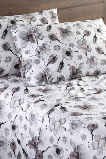 SOUTHSHORE FINE LINENS Premium Collection Extra Deep Pocket 300 Thread-Count 4-Piece Sheet Set