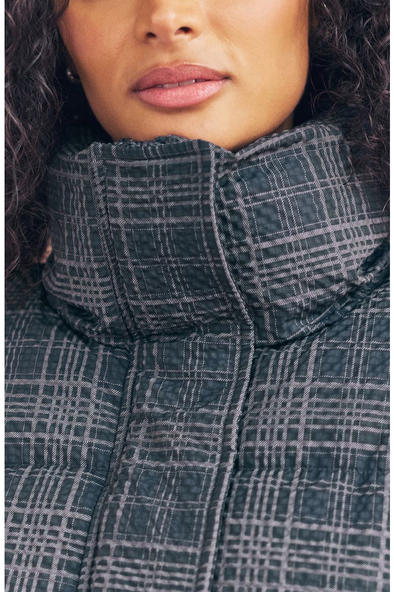 Check Puffer Jacket, Alternate, color, BLUE