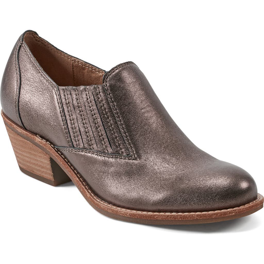 Earth® Jalin Pump in Bronze