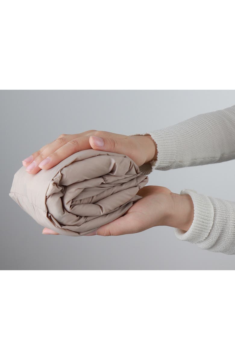 HELIOS THE HEATED COAT Paffuto Box Quilted Heated Scarf, Alternate, color, Taupe