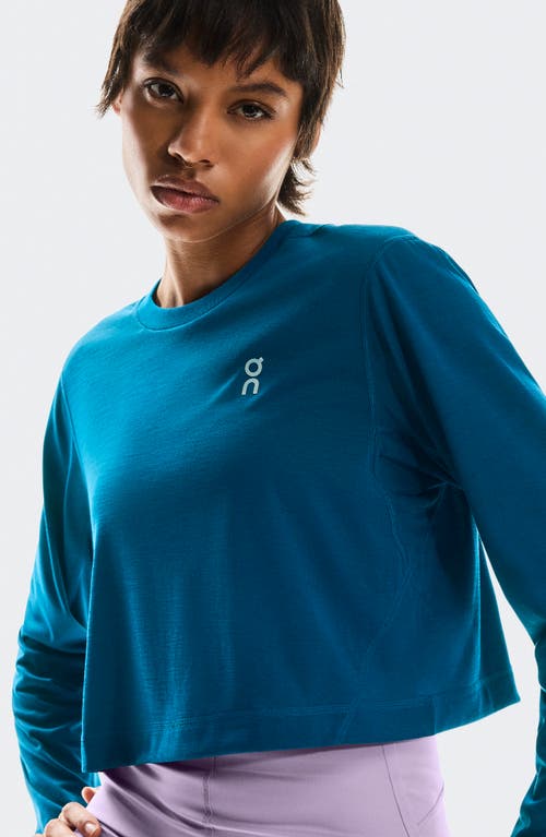 On Lg Sleeve Crop Training Top In Blue