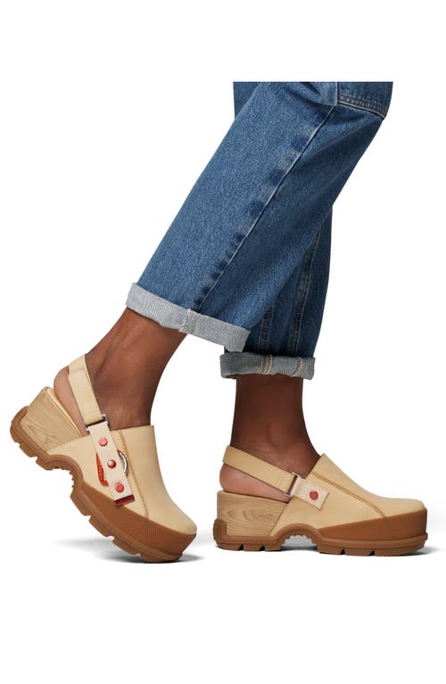 Sorel Roam'n Rbr Clog In Caribou Beige/gum