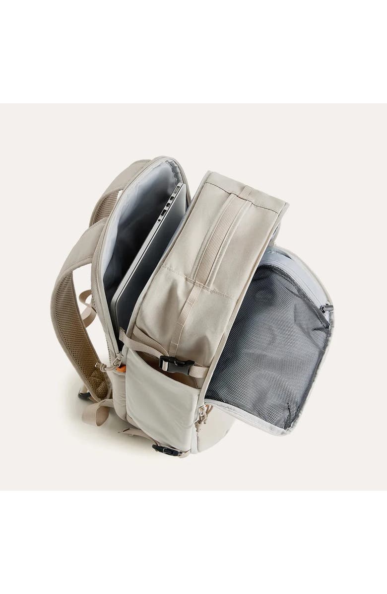 Bagsmart Faro 29L Carry On Travel Backpack Set, Alternate, color, Bone White