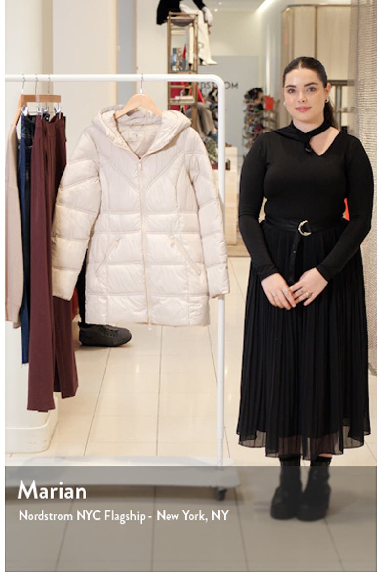 Hooded Puffer Jacket video