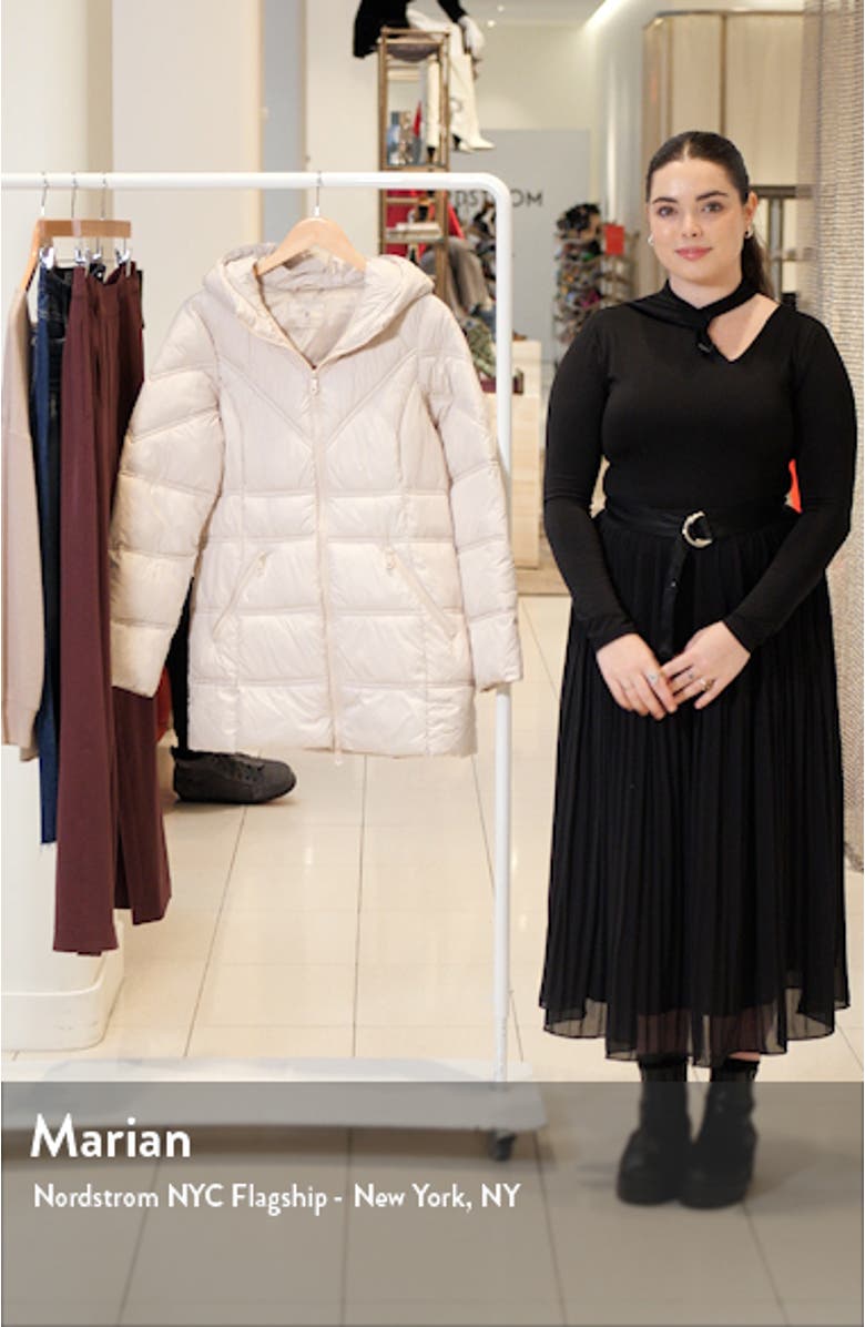 Hooded Puffer Jacket, sales video thumbnail