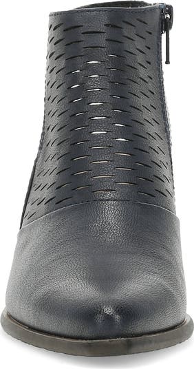 Yangley Block Heel Bootie