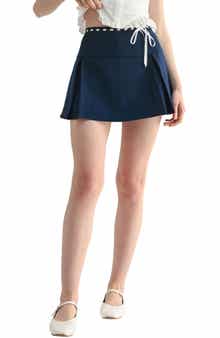 All in Favor Lace Contrast Pleat Skort