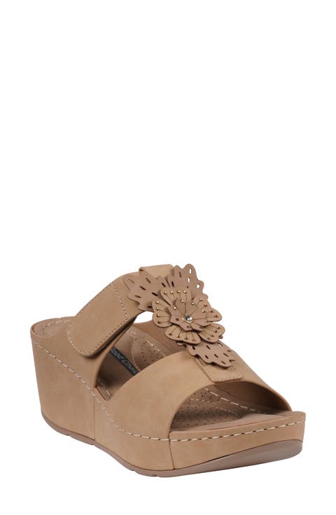 Talia Flower Wedge Sandal (Women)