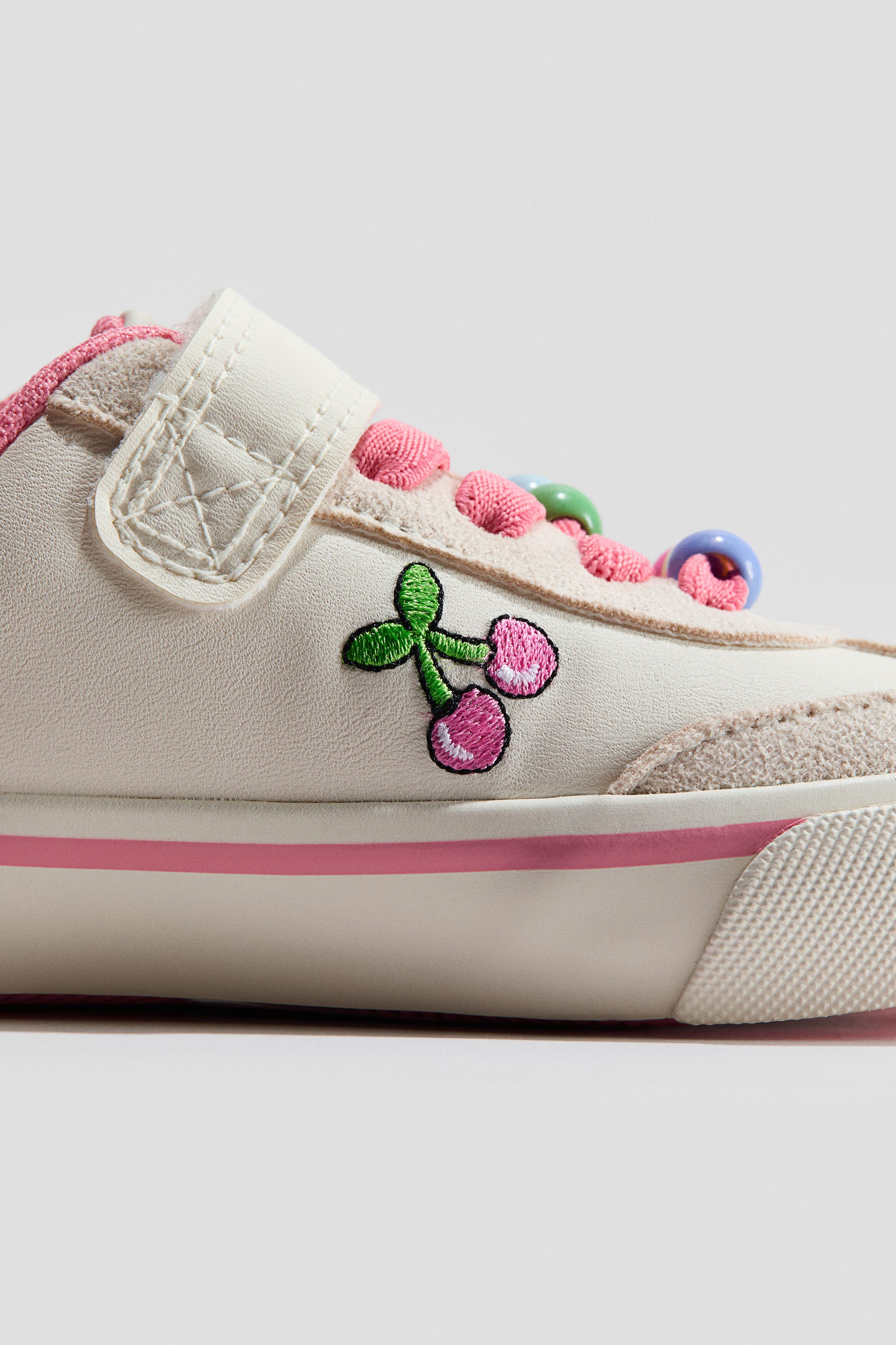 Appliquéd Barefoot Trainers, Alternate, color, Light beige/Lilo & Stitch