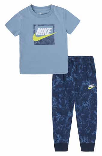 Nike Leaf Dye Graphic Tee & Joggers Set