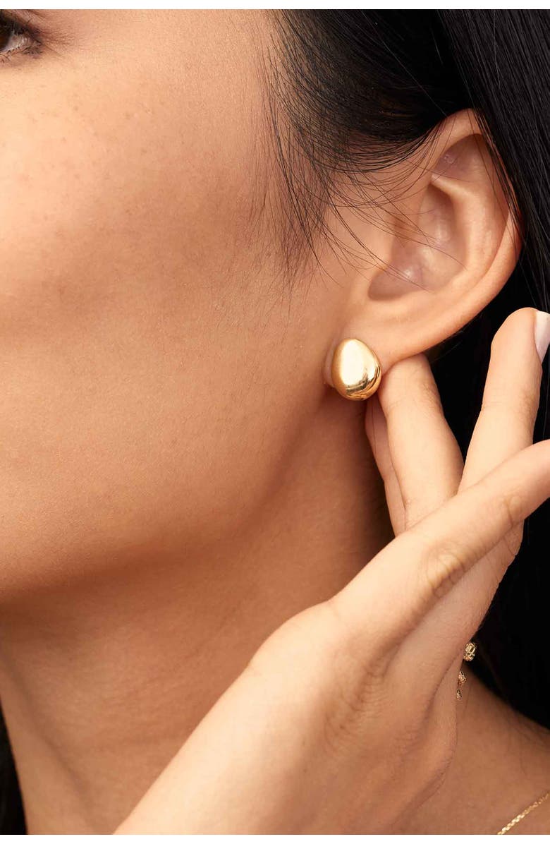 Oradina 14K Yellow Gold Madison Avenue Studs, Alternate, color, Yellow Gold